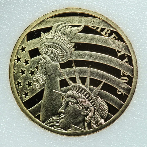 2016 Cook Islands Liberty $5 1/10th oz .24 Fine Gold Coin w/ Capsule Cover