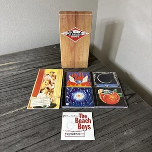 30 Years of The Beach Boys - Good Vibrations - 5 CD Box Set Near Mint Disc - Bild 1 von 24