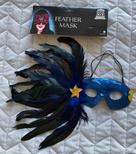 Máscara de bola de mascarada plumas y lentejuelas azules FRANCO AMERICAN NOVELTY CO - Imagen 1 de 2