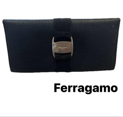 Carteira longa Salvatore Ferragamo couro preto prata dobrada usada autêntica masculina - Imagem 1 de 4
