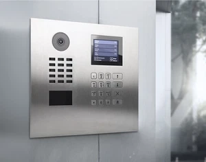 DoorBird - Video Türstation D21DKH IP Video Türsprechanlage Mehrfamilienhaus NEU - Bild 1 von 8