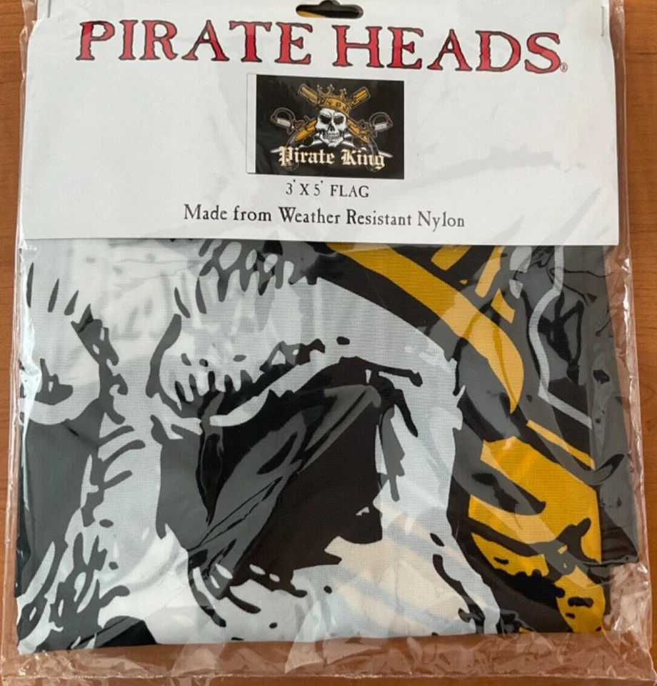 PIRATE KING 3' x 5' One Sided 150Denier Weather Fade Resistant Nylon Flag Foto 1 de 1