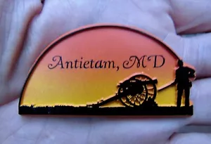 Magnete da frigorifero vintage ANTIETAM GUERRA CIVILE Battlefield Cannon 2" Maryland RARO IN OTTIME CONDIZIONI++ - Foto 1 di 4