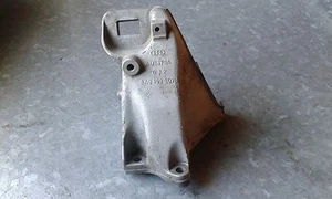SUPPORT MOTEUR  AUDI 80 1.9 TDI  8A0199307B - Picture 1 of 5