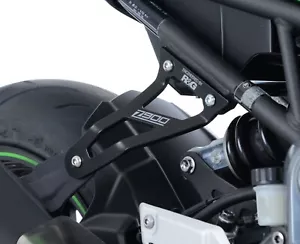 STAFFA SCARICO R&G COMPATIBILE PER KAWASAKI Z 900 2017 > 2023 NERO EH0074BK - Foto 1 di 1