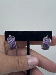 Orecchini Huggie Cerchio Argento Sterling Ametista & Topazio Bianco Pavimentazione - Foto 1 di 6