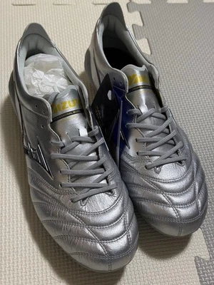 美津浓 Morelia Neo 4 日本 Galaxy 银色/海军足球鞋 25.0 厘米 US 7 全新 — 第 1/4 张图片
