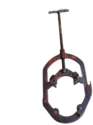 REED Tools USA HC8 Hinged Pipe Cutter, 6-8” Pipe Capacity Heavy Steel - Image 1 of 4