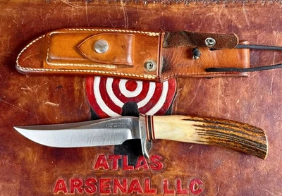 Cuchillos Randall #3 MFG de acero inoxidable de los años 60-70 con empuñaduras de ciervo y funda con piedra Foto 1 de 4