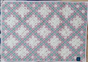6'/5' Pink Floral Quilt Cottage Core  Granny Chic Clean,  Not Old,  Hand Made  - Picture 1 of 4