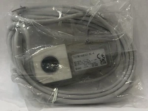 SMC Switch IS10E-30F03-6L-A Fast Shipping - Picture 1 of 4