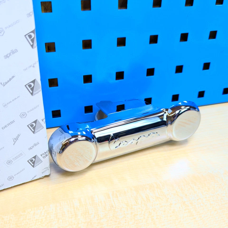 Cubierta De Cromo Para Vespa Schwingenabdeckung Gabel ET2 ET4 LX GT GTS S 50 125 - Imagen 1 de 1