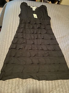 Neu mit Etikett Max Studio schwarzes ärmelloses Stufenkleid - Medium KOSTENLOSER VERSAND - Bild 1 von 12