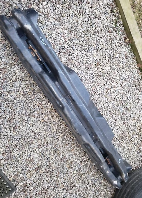 Barra de impacto parachoques trasero genuino GM 03545546 Cadillac El Dorado 1995-2002 Foto 1 de 4