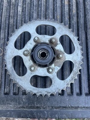 1982 Suzuki SP500 sprocket hub - Image 1 of 4