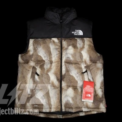 FW13 SUPREME THE NORTH FACE TNF COLETE NUPTSE ESTAMPA DE PELE MARROM TAMANHO P PEQUENO 2013 - Imagem 1 de 4