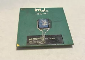 Pentium III 700/256/100/1.65v Socket PGA370 700MHz SL45Y - Picture 1 of 3