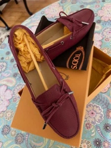 Fast neuer Damen TOD’s Gommino Driving Schuh in Burgund Größe 36 Made in Italy - Bild 1 von 7