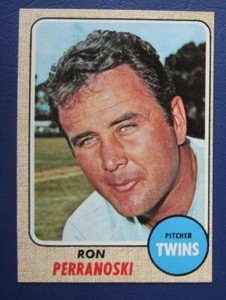 1968 Topps Ron Perranoski (Minnesota Twins) #435 EX/NRMT