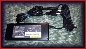 FUJITSU AC-Adapter   100-240V  out: 19V = 4,22 A TOP-Qualität - Bild 1 von 3