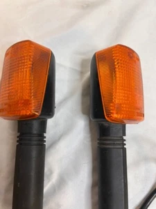 SUZUKI DR650 SE RSE RE TURN SIGNALS WITH CABLES PAIR - Picture 1 of 8