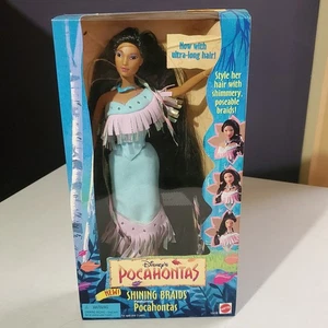 Muñeca Pocahontas Disney Trenzas Brillantes Nueva En Caja Muy Buen Estado Envío Rápido - Imagen 1 de 6