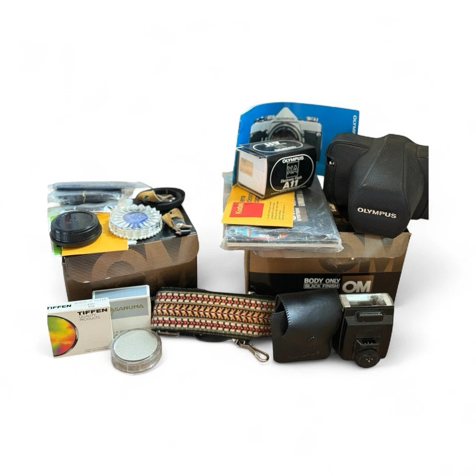 Cámara Olympus Om System Japón con estuche semi rígido viene con algunos equipos Foto 1 de 1