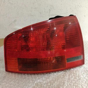LUZ TRASERA AUDI A4 2007 2.0 TDI S LINE 4 PUERTAS MK3 LADO PASAJERO 8E5945095 - Imagen 1 de 8