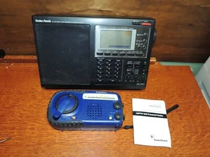 ESTATE Radio Shack DX-390 AM FM SW MW LW Shortwave+R.S. EMERGENCY CRANK RADIO - Picture 1 of 9