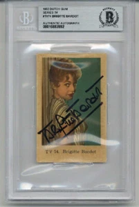 BRIGITTE BARDOT SIGNED AUTOGRAPHED 1962 DUTCH GUM SERIES TV #TV74 BECKETT BAS - Picture 1 of 2