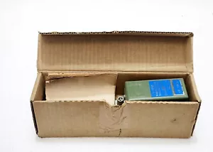 Johnson Controls T-5210-8101 Temperature Transmitter T52108101 10°C to 35°C - Picture 1 of 6