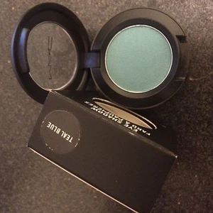 BNIB, MAC Eyeshadow "TEAL BLUE", Stormwatch Collection100% Authentic - Picture 1 of 3