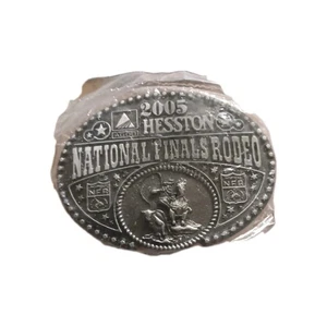 Fibbia cintura rodeo Hesston NFR peltro nuova 2005 confezione originale - Foto 1 di 2