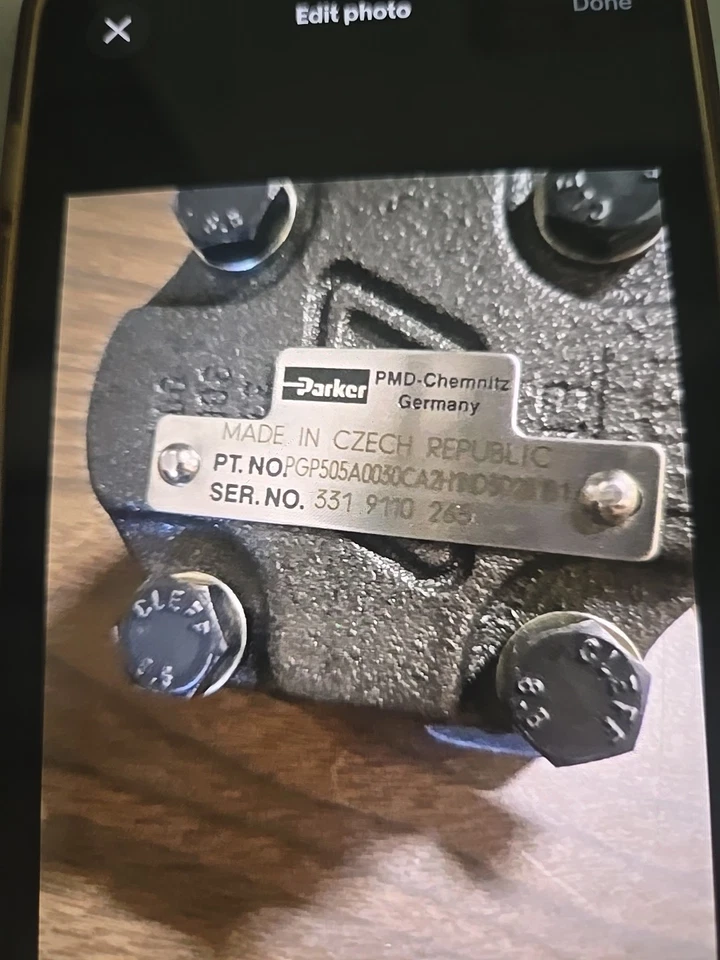 BOMBA DE ENGRANAJES PARKER PGP505A0030CA2H1ND3DB1B1 NUEVA Foto 1 de 4