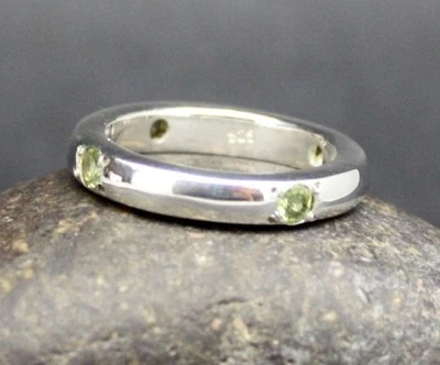 SOLID SILVER with 4 PERIDOT STONES set in RING  .925 STERLING FREE SHIPPING  - Image 1 of 4
