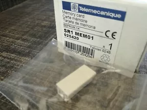 TELEMECANIQUE SCHNEIDER SPEICHERKARTE EEPROM-1K 025420 SR1MEMO1 SR1-MEMO1 - Bild 1 von 3