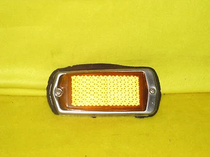 69 70 71 72 73 DATSUN 510 LUZ MARCADORA ÁMBAR DELANTERA (puede adaptarse a otras) - Imagen 1 de 2