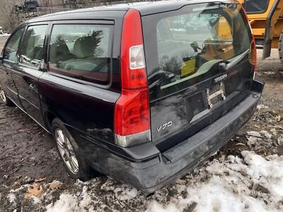 Rear Bumper Assembly VOLVO 70 SERIES 05 06 07 - Image 1 of 3