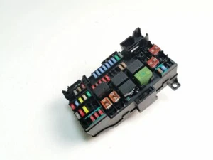 Chevrolet Trax 2013 Diesel Fuse Box 1304241445 AMD157446 - Picture 1 of 5