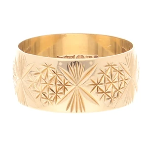 9Carat Yellow Gold D-Shape Patterned Wedding Band (Size L) 7.5mm Wide - Picture 1 of 3