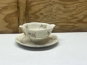 Vintage Theodore Haviland NY Rosalinde Gravy Bowl with Attached Underplate - Picture 1 of 8
