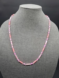 Rosa Röhre Perlen Stretch Kordel Handarbeit 13" Halskette - Bild 1 von 3