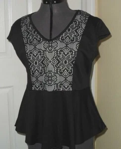*CAMISA TOP PUNTO NANA TALLA PS PEPLUM ELÁSTICA ENCAJE NEGRO HECHA EN EE. UU. NUEVA CON ETIQUETAS - Imagen 1 de 2