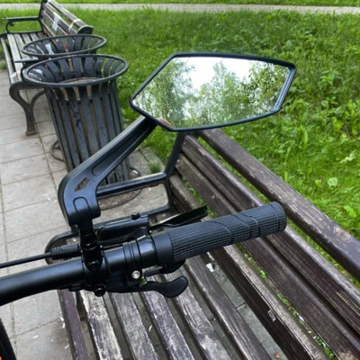 Par de espejos retrovisores laterales universales para motocicleta 8 mm 10 mm para Harley Honda Suzuki Foto 1 de 4