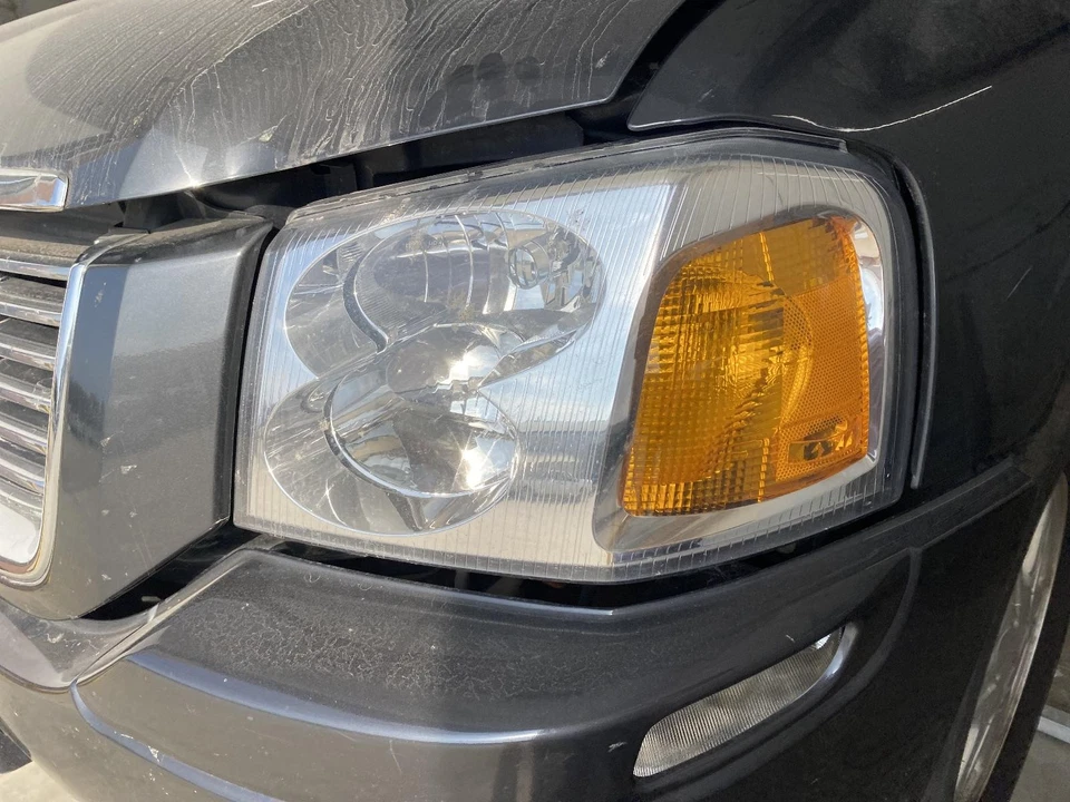 Used Left Headlight Assembly fits: 2007 Gmc Envoy Left Grade A Foto 1 de 4