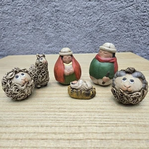 Vintage 6-teiliges kleines handgefertigtes Krippenset peruanischer Ton Lama Widder - Bild 1 von 24