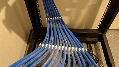 Network / Patch Cable Organiser - Cable Comb (14 Cables) - Image 1 of 4