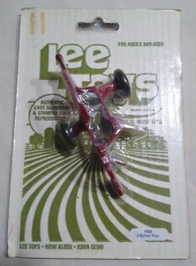 NIP Vintage Lee Toys Red Cast Aluminum & Stamped Steel 2 Bottom Plow #1552 - Picture 1 of 7