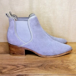 Donald Pliner Pointed Darla Ankle Boots Women's 8.5 Silver Gray Perforated Suede - Picture 1 of 12