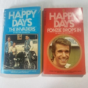 William Johnston HAPPY DAYS #2 #3 Tempo Books 1974 Paperback First Printings - Imagen 1 de 11